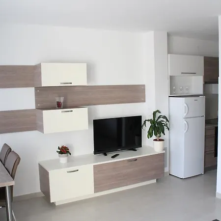 公寓 劳勒斯i号别墅公寓 Kožino