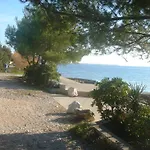 Laurus I