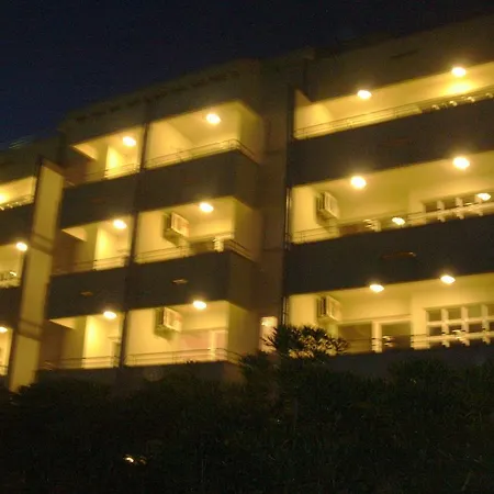 Apartament Laurus I Kožino